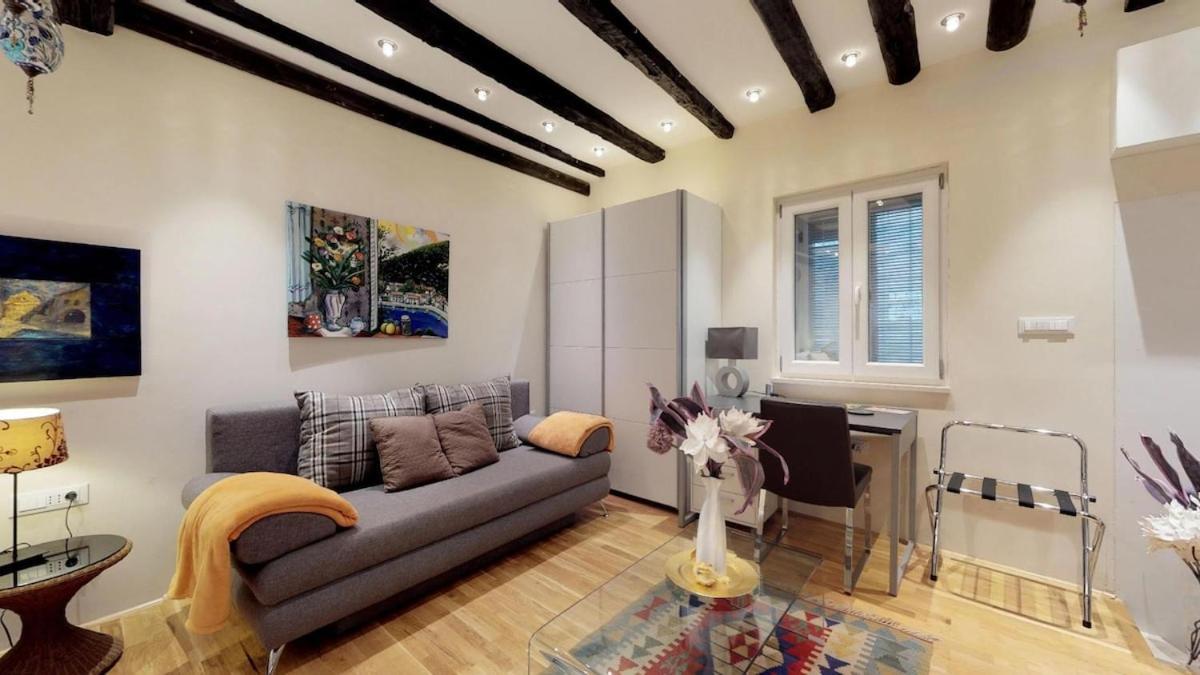 Diocletian Studio Apartments Split Bagian luar foto