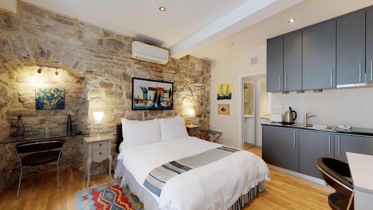 Diocletian Studio Apartments Split Bagian luar foto