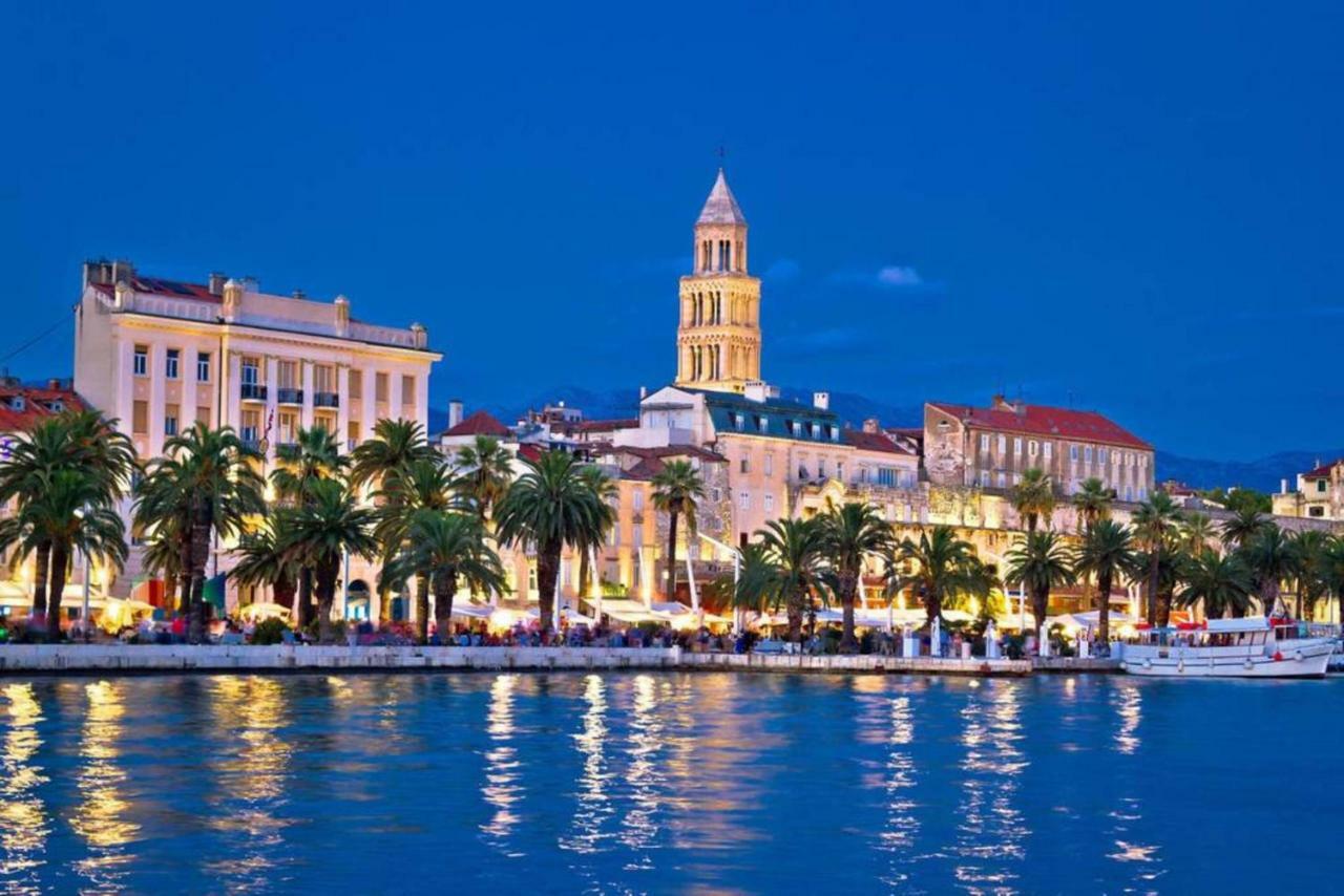 Diocletian Studio Apartments Split Bagian luar foto