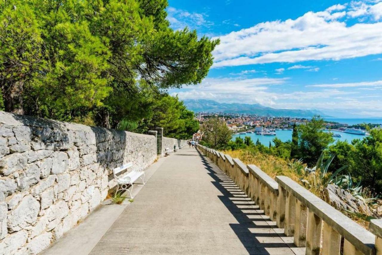 Diocletian Studio Apartments Split Bagian luar foto